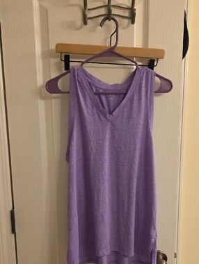 bcg Lavender V-Neck Athletic Tank Top